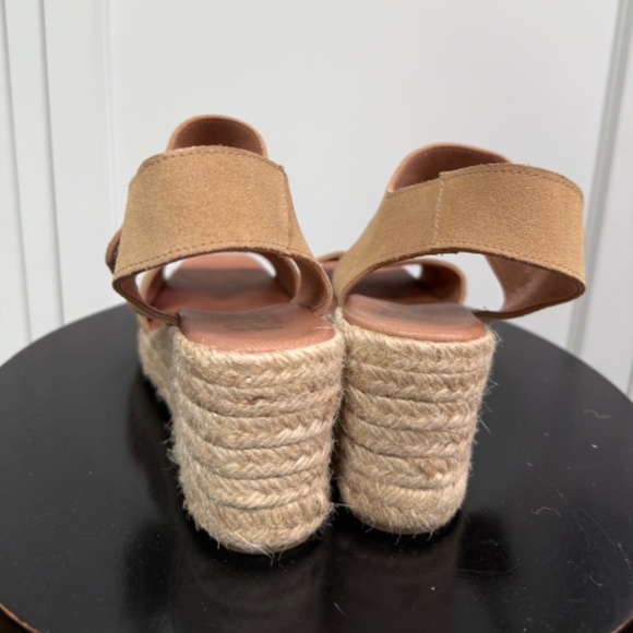 Picón Suede  Wedge Sandals - Picture 4 of 5